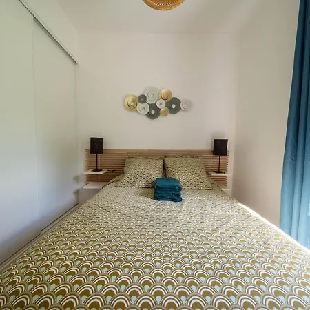La De Apartment *